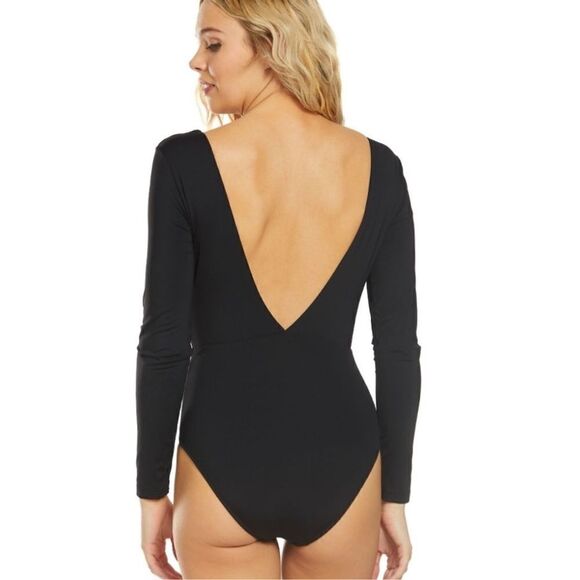 New. SEAFOLLY rashguard. US Size 4. MSRP $149 - Picture 3 of 11